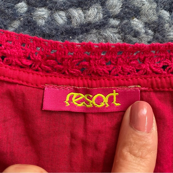 🌺 RESORT BOHO RASPBERRY RED CROCHET VNECK BEACH COVERUP! - Picture 11 of 12